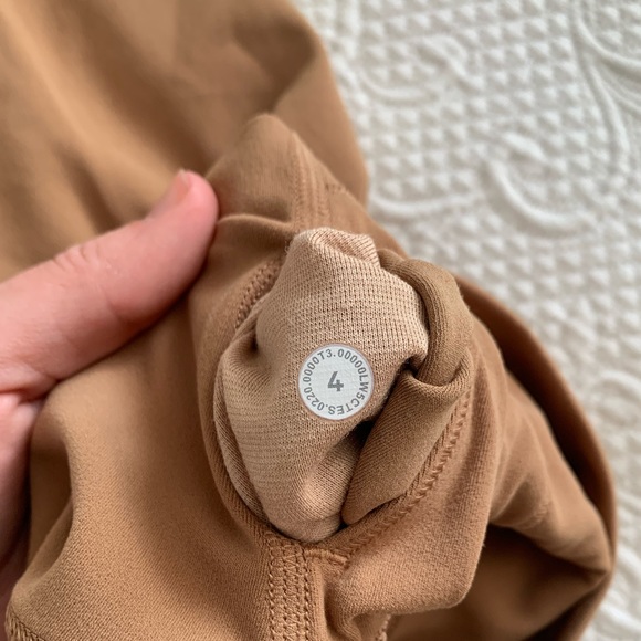 COPY - Lululemon Leggings size 4 - Picture 3 of 7